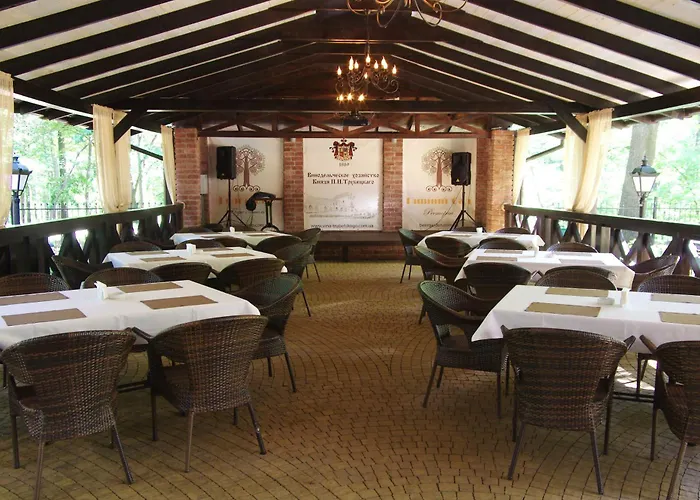 Парк-готель ГолосіївоГотель